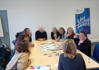 Le mardi après-midi [date à préciser], une action collective s'est tenue sur le site de Lunéville, réunissant des professionnels du pôle Vie Sociale et des usagers autour d’un thème essentiel : le budget et l’éducation financière.
